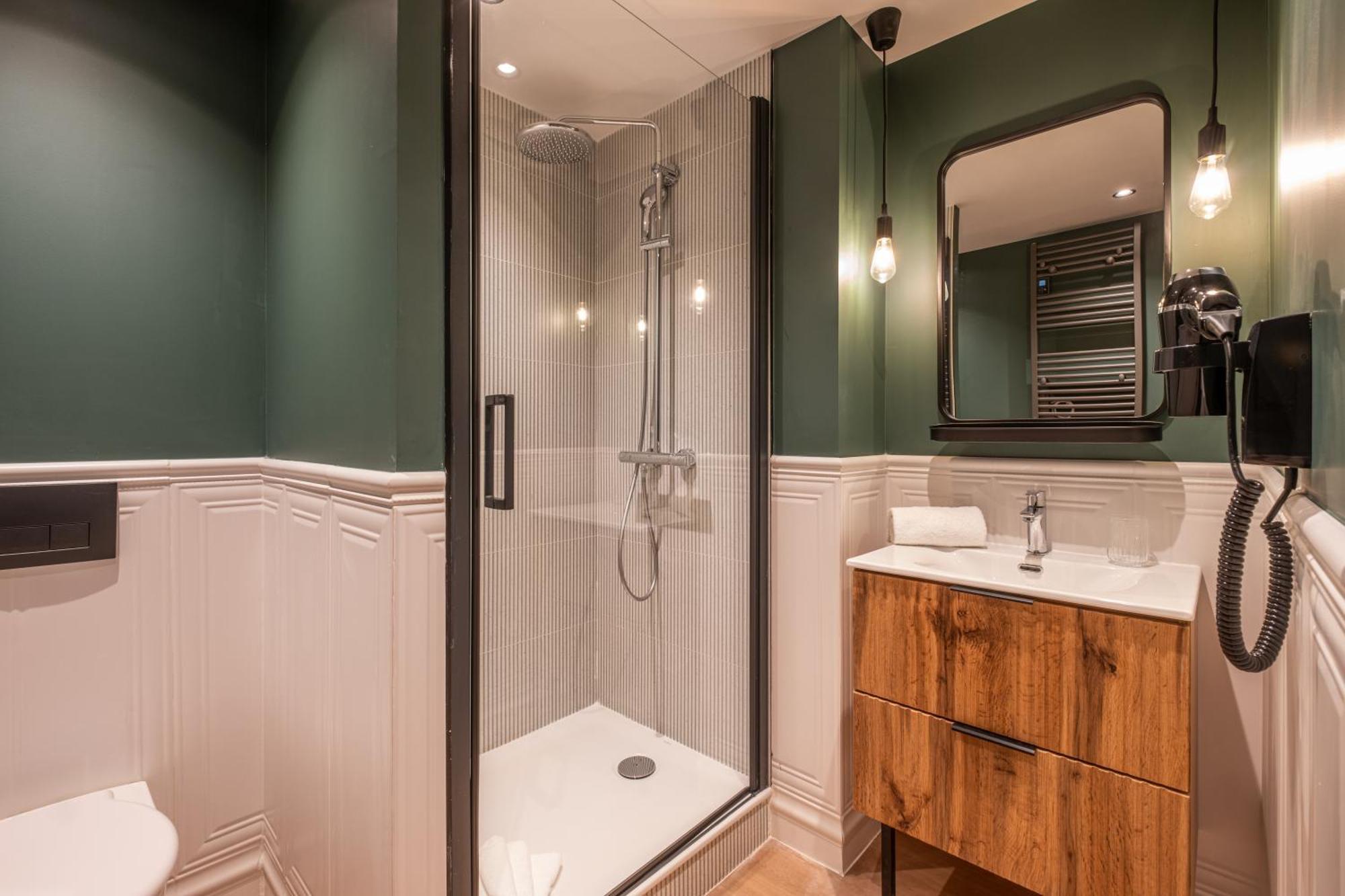 West Paris Suite Exteriör bild