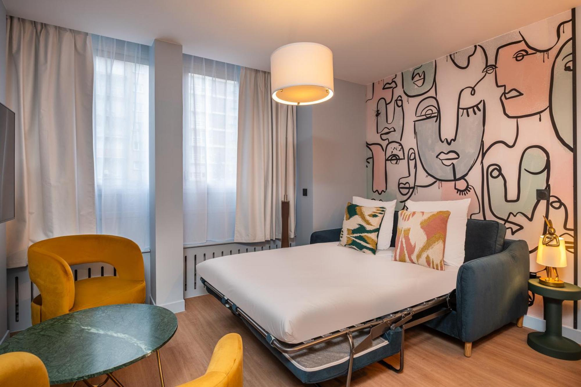 West Paris Suite Exteriör bild